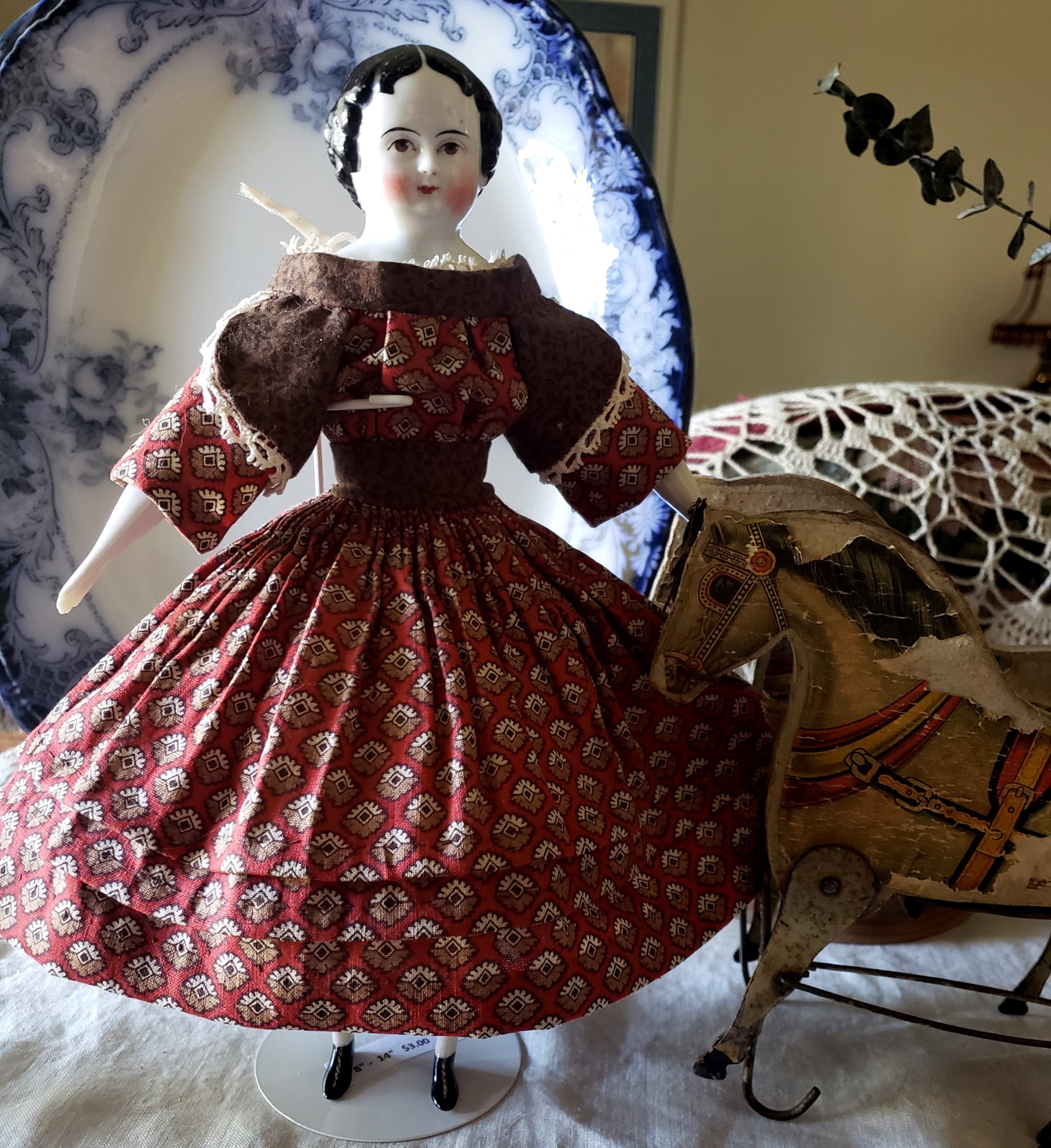 VintageDollPlaza - Makers of Doll Display Boxes and Dress Forms